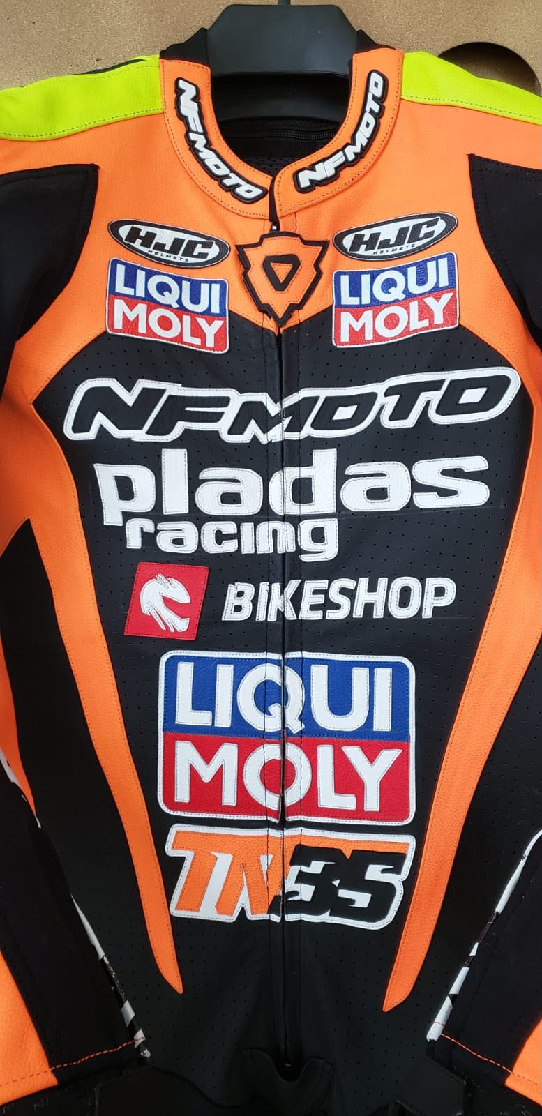 NFmoto custom leather race suit, detail view
